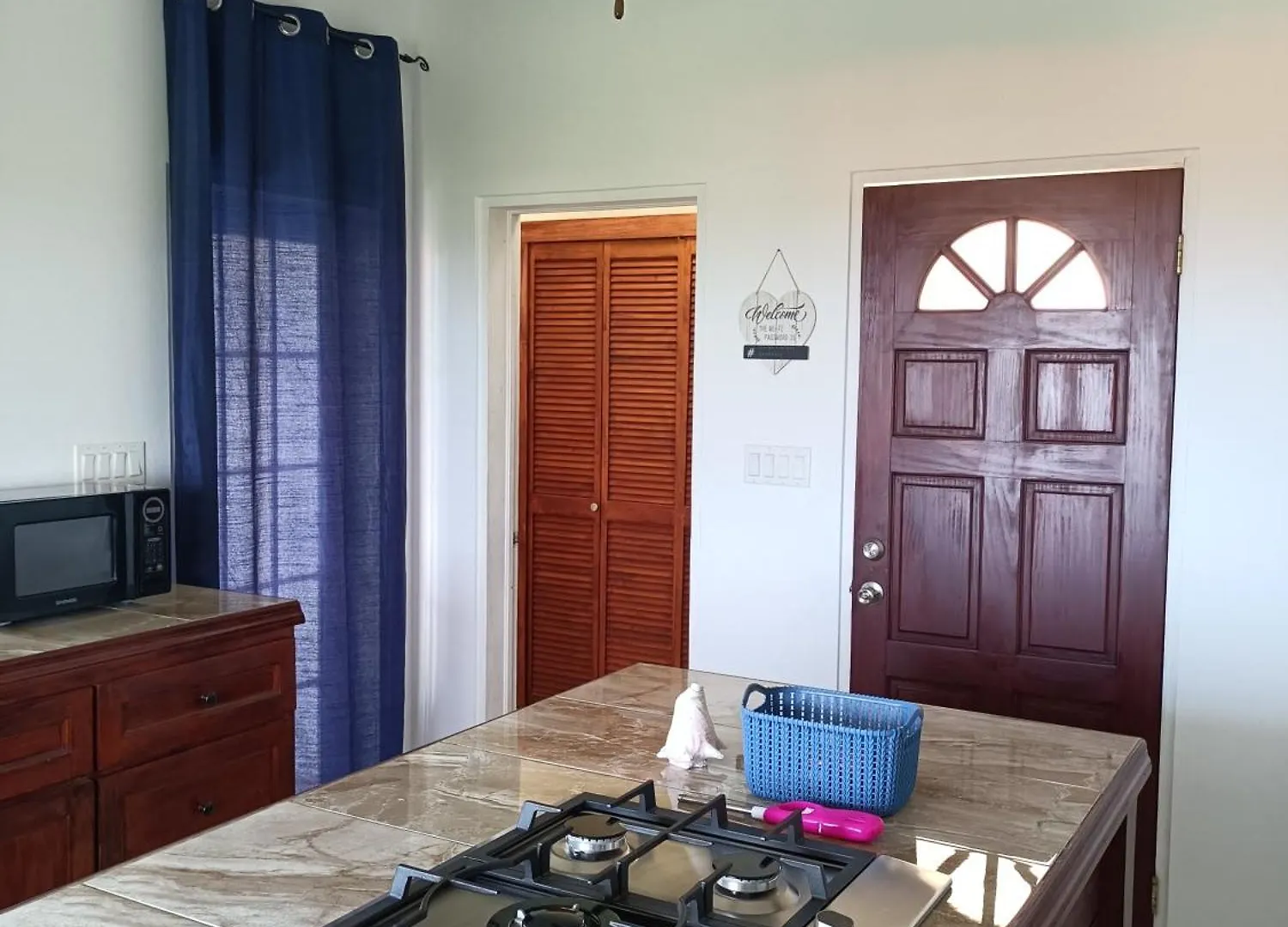 Apartment Holiday Home Belvedere Dickenson Bay
